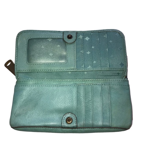 Fossil Explorer Clutch Turquoise Color Green Leather Outer Snap Closure - Picture 3 of 10